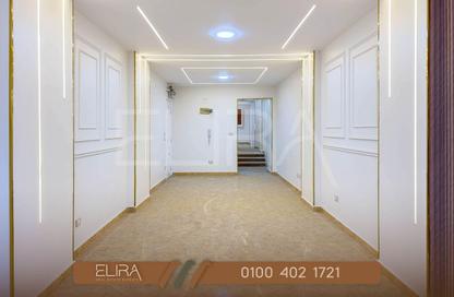 Apartment - 3 Bedrooms - 1 Bathroom for sale in Mahmoud Al Essawy St. - Sidi Beshr - Hay Awal El Montazah - Alexandria