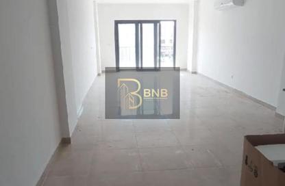 (بنتهاوس  (روف - 3 غرف نوم - 3 حمامات للبيع في مون ريزيدنس - فيفث سكوير - التجمع الخامس - مدينة القاهرة الجديدة - القاهرة