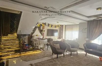 Penthouse - 4 Bedrooms - 4 Bathrooms for sale in Stone Residence - 5th Settlement Compounds - The 5th Settlement - New Cairo City - Cairo