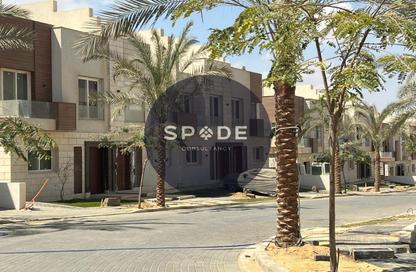Townhouse - 4 Bedrooms - 5 Bathrooms for sale in Azzar 2 - 5th Settlement Compounds - The 5th Settlement - New Cairo City - Cairo