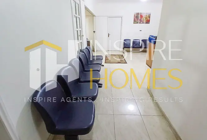 98825533 - Property Image 3
