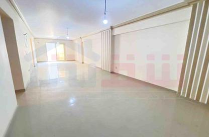Apartment - 3 Bedrooms - 3 Bathrooms for sale in Smouha - Hay Sharq - Alexandria Apartment - 3 Bedrooms - 3 Bathrooms for sale in Smouha - Hay Sharq - Alexandria