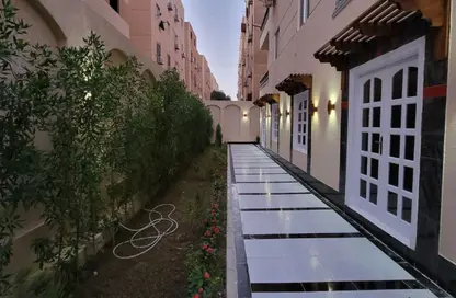 Apartment - 3 Bedrooms - 2 Bathrooms for sale in Green Residence 2 - 8th District - Sheikh Zayed City - Giza