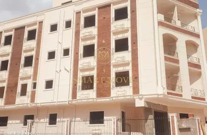 Apartment - 3 Bedrooms - 3 Bathrooms for sale in New Narges - New Cairo City - Cairo