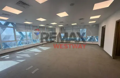 Office Space - 2 Bedrooms - 1 Bathroom for rent in Arkan Plaza - 26th of July Corridor - Sheikh Zayed City - Giza