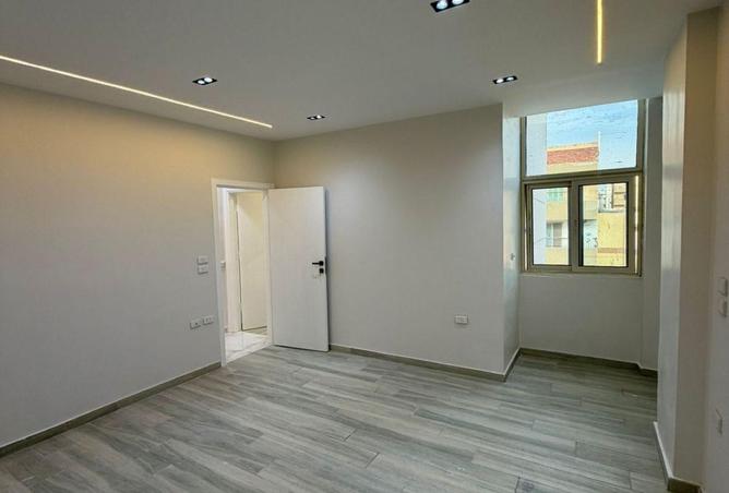 64140080 - Property Main Image