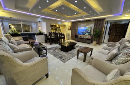 Apartment - 3 - 3 for sale in Mohi Al Din Abou El Ezz St. - Mohandessin - Giza
