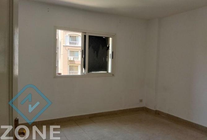 102902445 - Property Image 2