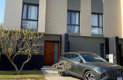 Townhouse - 4 Bedrooms - 3 Bathrooms for sale in Al Burouj Compound - El Shorouk Compounds - Shorouk City - Cairo