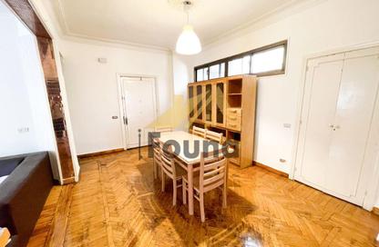 Apartment - 2 Bedrooms - 1 Bathroom for rent in Hassan Assem St. - Zamalek - Cairo