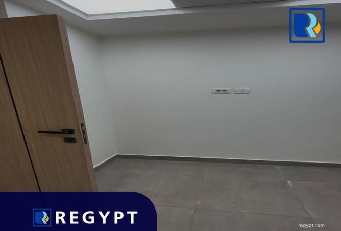 106017969 - Property Image 3