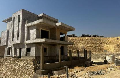Villa - 4 Bedrooms - 5 Bathrooms for sale in New Giza - Cairo Alexandria Desert Road - 6 October City - Giza