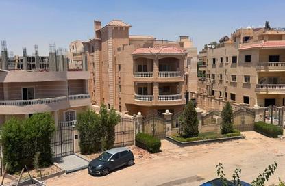 شقة - 3 غرف نوم - 2 حمامات للبيع في المجاورة الثانية - الحي الثالث شرق - مدينة الشروق - القاهرة شقة - 3 غرف نوم - 2 حمامات للبيع في المجاورة الثانية - الحي الثالث شرق - مدينة الشروق - القاهرة