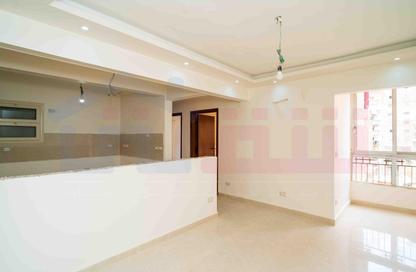 Apartment - 2 Bedrooms - 1 Bathroom for sale in La Vison St. - Bolkly - Hay Sharq - Alexandria Apartment - 2 Bedrooms - 1 Bathroom for sale in La Vison St. - Bolkly - Hay Sharq - Alexandria