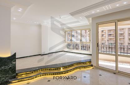 Apartment - 3 - 3 for sale in Mostafa Kamel St. - Smouha - Hay Sharq - Alexandria