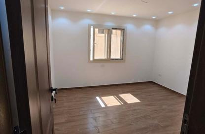 Apartment - 3 Bedrooms - 2 Bathrooms for sale in Al Narges 1 - Al Narges - New Cairo City - Cairo