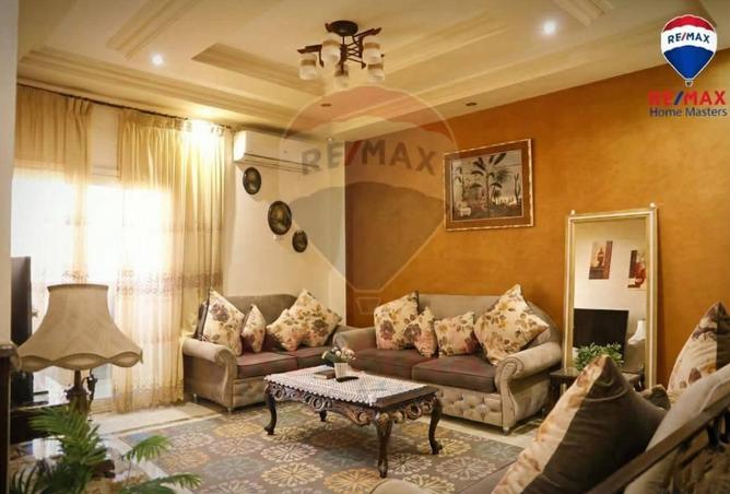 101211229 - Property Image 2