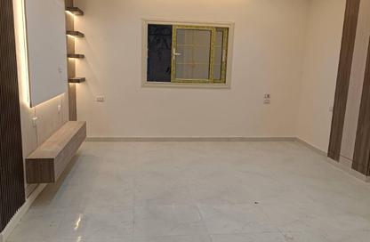 Apartment - 3 Bedrooms - 1 Bathroom for sale in Gate 2 - Ahmose - Hadayek El Ahram - Giza Apartment - 3 Bedrooms - 1 Bathroom for sale in Gate 2 - Ahmose - Hadayek El Ahram - Giza