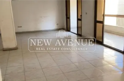 Apartment - 3 Bedrooms - 3 Bathrooms for sale in Omarat Al Madfaaia St. - Masaken Al Mohandesin - Nasr City - Cairo