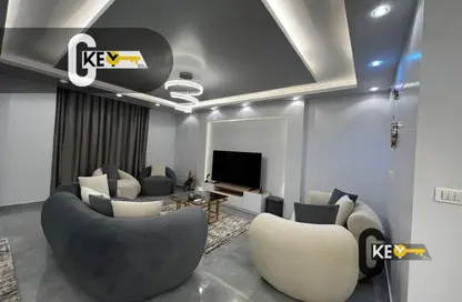 شقة - 3 غرف نوم - 2 حمامات للايجار في B11 - مدينتي - القاهرة