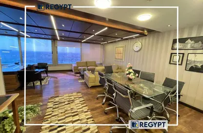 طابق كامل - استوديو - 7 حمامات للايجار في شارع كورنيش النيل - المعادي - حي المعادي - القاهرة