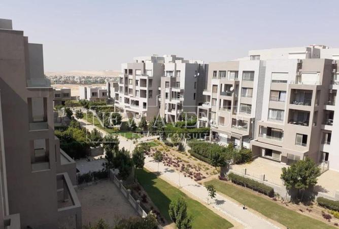 شقة بـ٣ غرف نوم في فيلدج جاردن قطامية، صورة ٢ من ٣