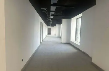 مساحات مكتبية - استوديو - 2 حمامات للايجار في شارع التسعين الشمالي - التجمع الخامس - مدينة القاهرة الجديدة - القاهرة