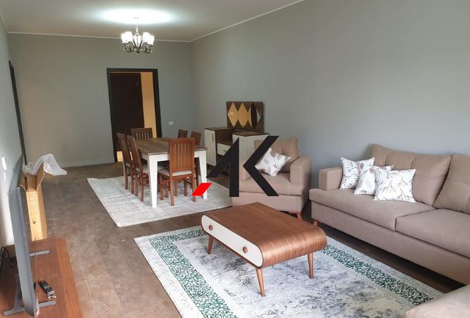 101210918 - Property Image 2