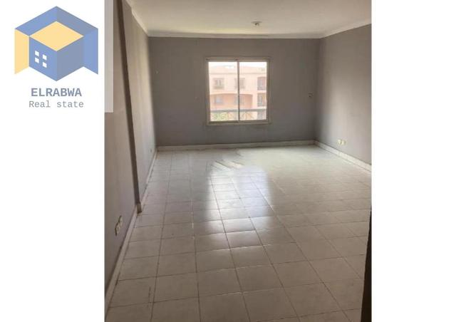 8438818 - Property Image 3