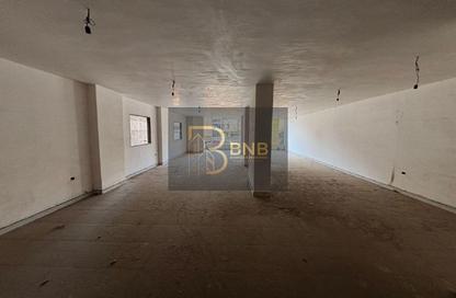 محل تجاري - استوديو - 4 حمامات للايجار في شارع افريقيا - امتداد مصطفي النحاس - المنطقة التاسعة - مدينة نصر - القاهرة