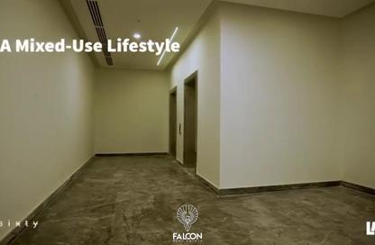 Clinic - Studio - 2 Bathrooms for sale in Three Sixty - 5th Settlement Compounds - The 5th Settlement - New Cairo City - Cairo Clinic - Studio - 2 Bathrooms for sale in Three Sixty - 5th Settlement Compounds - The 5th Settlement - New Cairo City - Cairo