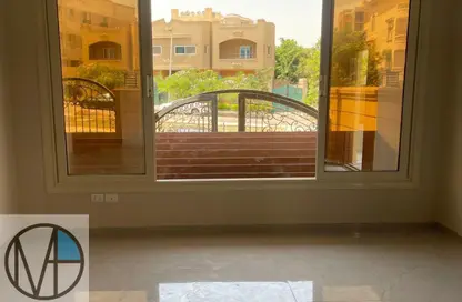 شقة - 3 غرف نوم - 2 حمامات للبيع في المنطقة ز - حى جنوب الاكايمية - مدينة القاهرة الجديدة - القاهرة