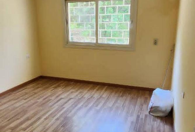 74040010 - Property Image 2