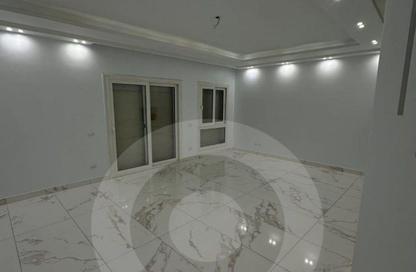 Apartment - 3 Bedrooms - 3 Bathrooms for rent in The Courtyards - Sheikh Zayed Compounds - Sheikh Zayed City - Giza