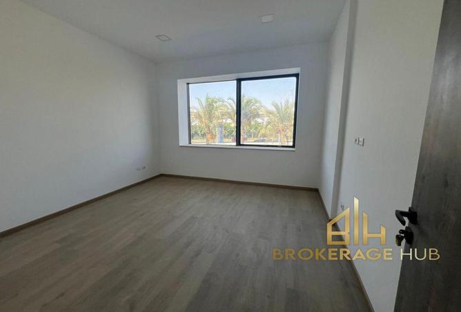 69304917 - صورة العقار 3