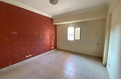 Apartment - 2 Bedrooms - 1 Bathroom for sale in Smouha - Hay Sharq - Alexandria