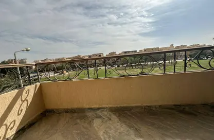 شقة - 4 غرف نوم - 3 حمامات للبيع في شارع دكتور احمد عكاشة - البنفسج 6 - البنفسج - مدينة القاهرة الجديدة - القاهرة