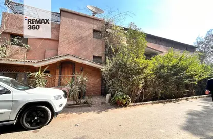 Villa - 7+ Bedrooms - 4 Bathrooms for sale in Sarayat Al Maadi - Hay El Maadi - Cairo