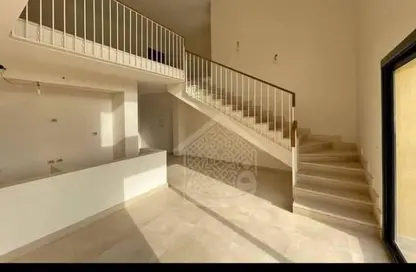 دوبلكس - 4 غرف نوم - 3 حمامات للبيع في أو ويست - كمبوندات 6 أكتوبر - مدينة 6 أكتوبر - الجيزة