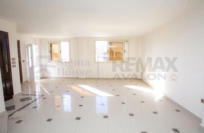 Apartment - 4 Bedrooms - 3 Bathrooms for rent in Roushdy St. - Roushdy - Hay Sharq - Alexandria Apartment - 4 Bedrooms - 3 Bathrooms for rent in Roushdy St. - Roushdy - Hay Sharq - Alexandria