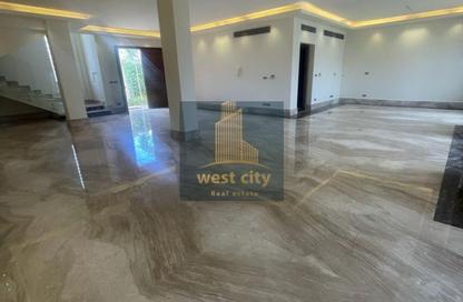 Villa - 5 - 5 for rent in Royal City - Sheikh Zayed Compounds - Sheikh Zayed City - Giza