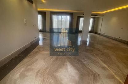 Villa - 5 - 5 for rent in Royal City - Sheikh Zayed Compounds - Sheikh Zayed City - Giza