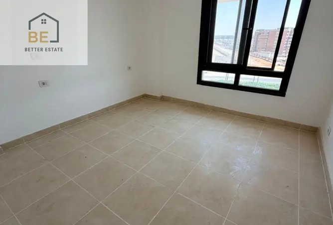 98552986 - Property Image 2
