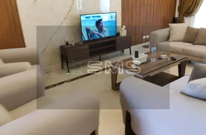 Townhouse - 5 Bedrooms - 5 Bathrooms for rent in Mena Residence - South Investors Area - New Cairo City - Cairo