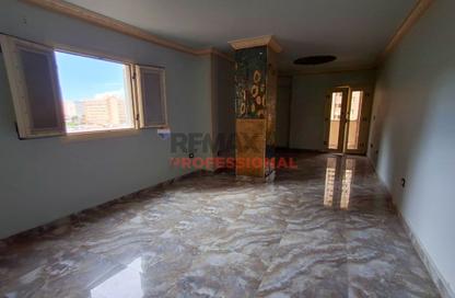 Apartment - 3 - 2 for sale in Green Plaza St. - Smouha - Hay Sharq - Alexandria