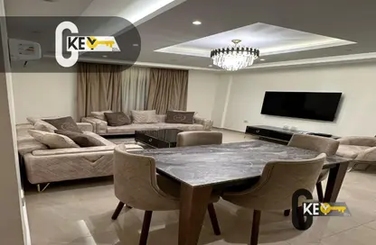 شقة - 2 غرف نوم - 2 حمامات للايجار في شارع يوسف السباعي - الرحاب المرحلة الأولى - الرحاب - مدينة القاهرة الجديدة - القاهرة