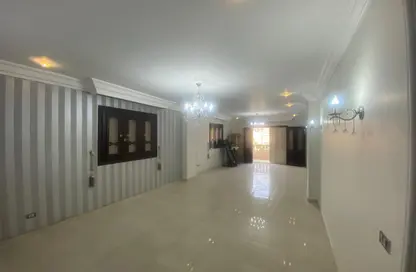 شقة - 3 غرف نوم - 2 حمامات للبيع في البوابة الثانية - احمس - حدائق الاهرام - الجيزة