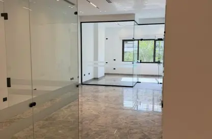 مساحات مكتبية - 3 غرف نوم - 1 حمام للبيع في ليك فيو ريزدنس 2 - كمبوندات التجمع الخامس - التجمع الخامس - مدينة القاهرة الجديدة - القاهرة