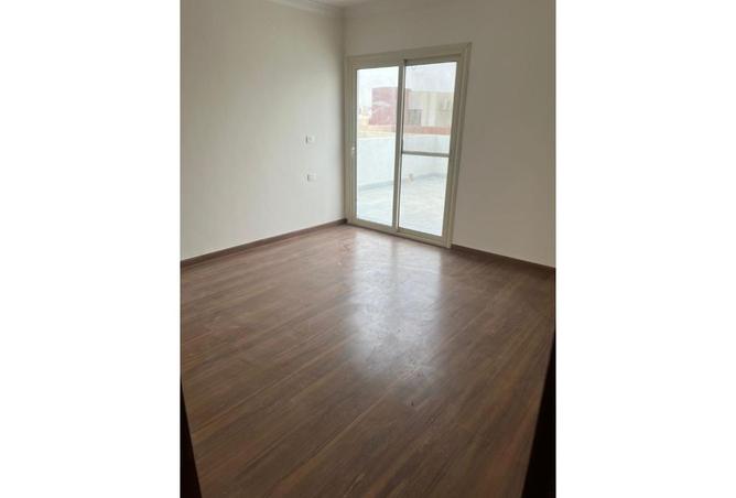 8477315 - Property Image 2