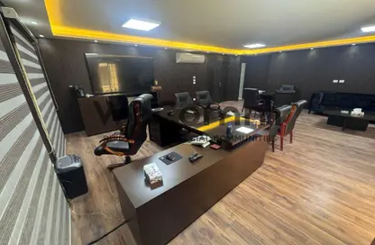 مساحات مكتبية - 8 غرف نوم - 4 حمامات للايجار في شارع بغداد - الكوربة - مصر الجديدة - القاهرة مساحات مكتبية - 8 غرف نوم - 4 حمامات للايجار في شارع بغداد - الكوربة - مصر الجديدة - القاهرة